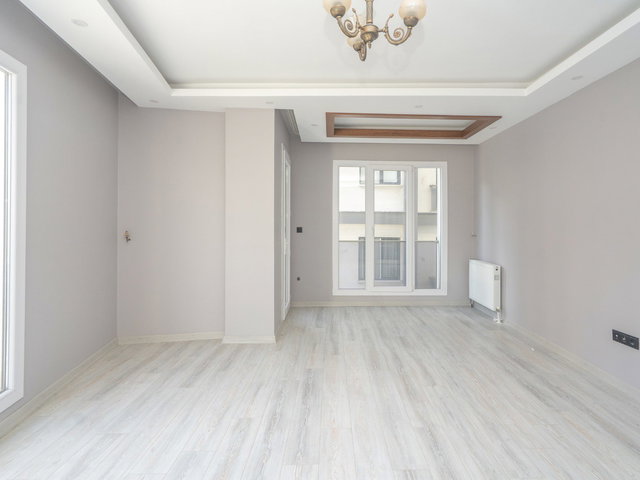 REMAX GELİŞİMDEN BEYAZ KÖŞK EVLERİNDE 2+1 SATILIK DAİRE