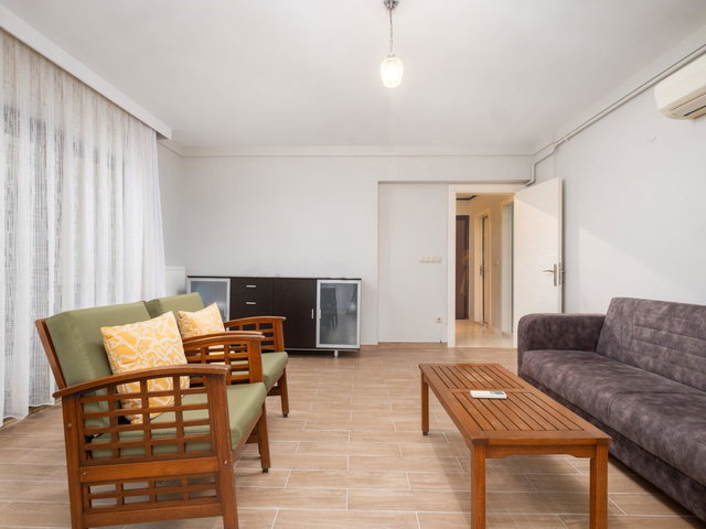 REMAX ADVANTAGE ARZU AKSARAY'DAN PLATIN PARK EVLERINDE ÖZEL BAHÇELI 1+1 DAIRE