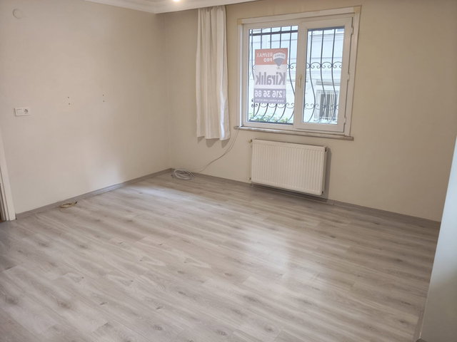 RE/MAX PRO RAMAZAN'DAN BAHÇELIVLER'DE 2+1 TEMIZ DAIRE