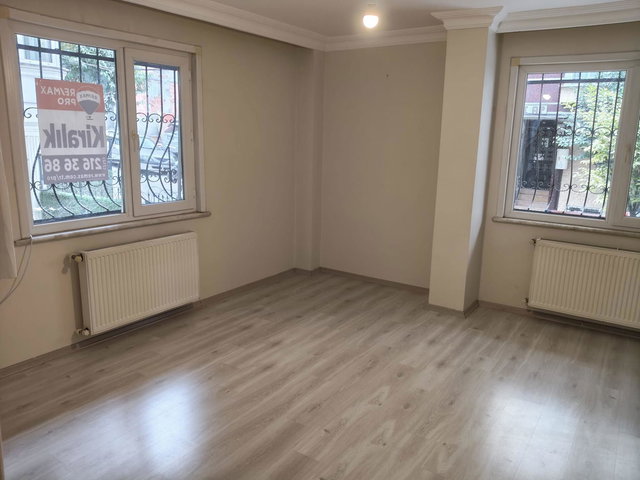 RE/MAX PRO RAMAZAN'DAN BAHÇELIVLER'DE 2+1 TEMIZ DAIRE
