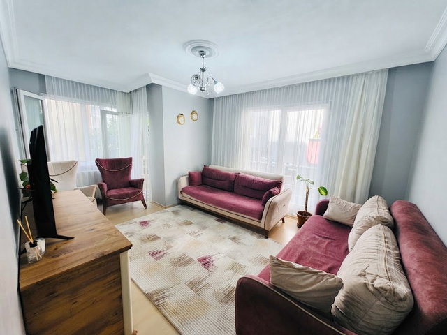 SANCAKTEPE’DE DOĞU-GÜNEY CEPHELİ 2+1 | BALKONLU | DOĞALGAZ KOMBİLİ | KREDİYE UYGUN