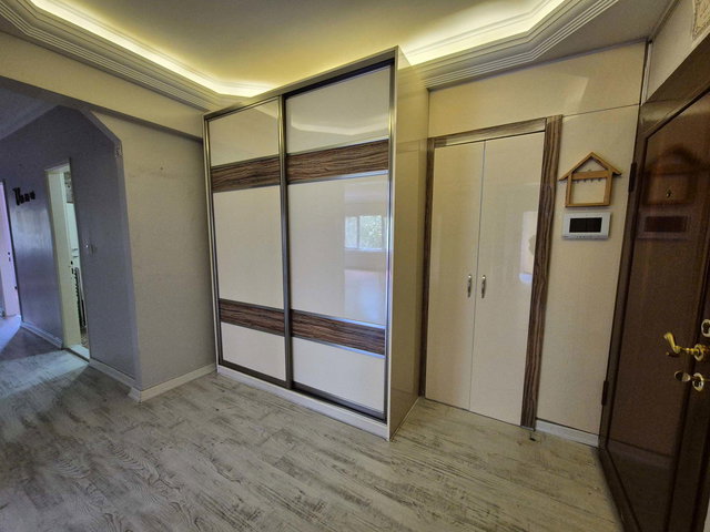 BEYLIKDÜZÜ YEŞILKENT 3 SIT. BAKIMLI BOŞ 3+1 SATILIK DAIRE