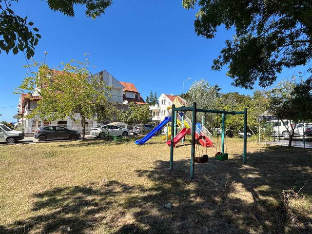 CEBECİDE PLAJA YAKIN / KONUMU AVANTAJLI SATILIK DAİRE