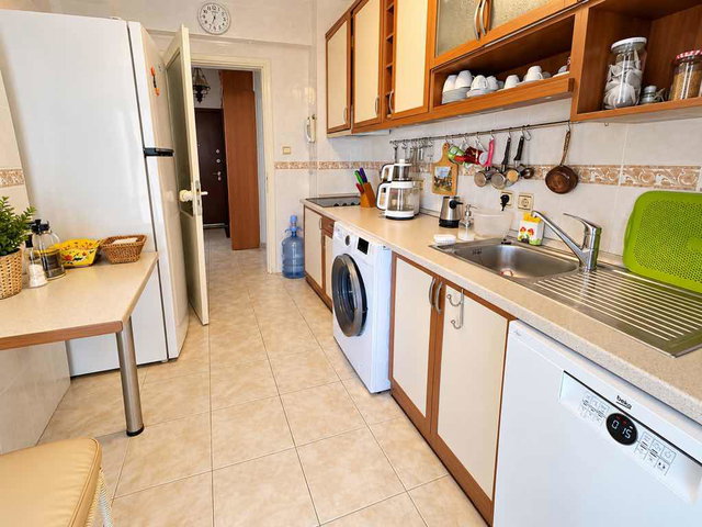 GÜRSUDA DENİZE 500 M,HAVUZLU SİTEDE FERAH 2+1 DAİRE