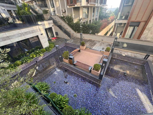 ​ÇENGELKÖY KASRI-ÂLA 'DA SİTE İÇİ BOĞAZA YAKIN LÜKS 3+1 ARAKAT DAİRE