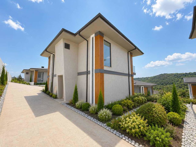 REMAX DREAM'DEN KABAOĞLUNDA DOĞA MANZARALI 4+1 SİTE İÇİ VİLLA
