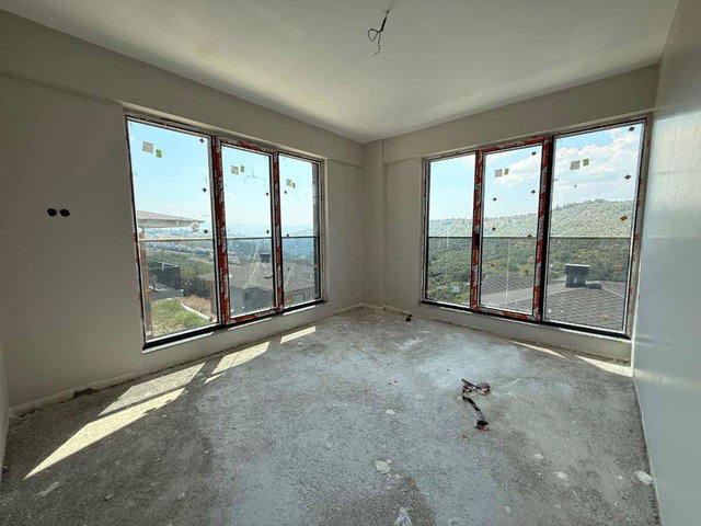 REMAX DREAM'DEN KABAOĞLUNDA DOĞA MANZARALI 4+1 SİTE İÇİ VİLLA