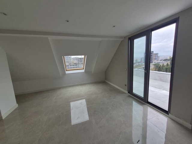 HILL POINT PENDİK’TE METROYA SIFIR 241 M² KİRALIK LÜKS 3+2 DUBLEKS DAİRE