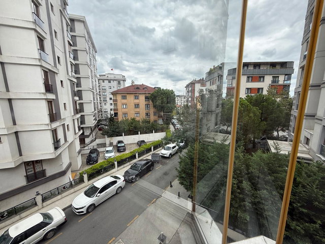ÜMRANİYE ATATÜRK MAHALLESİ 3+1 150 M² NET 2 BANYOLU GENİŞ DAİRE