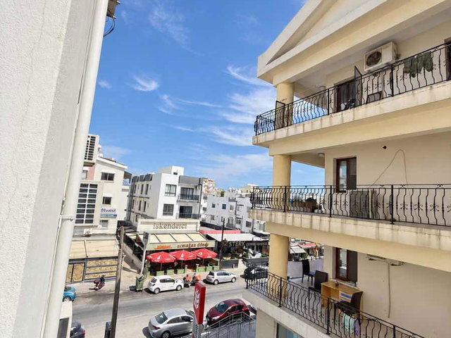 DAÜ’YE YÜRÜME MESAFESİNDE KİRALIK 2+1 DAİRE!