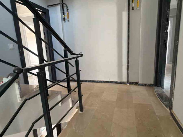 REMAX MAVİ'DEN AKYAZI'DA 3. KAT/ 2+1 AÇIK MUTFAK/SATILIK DAİRE