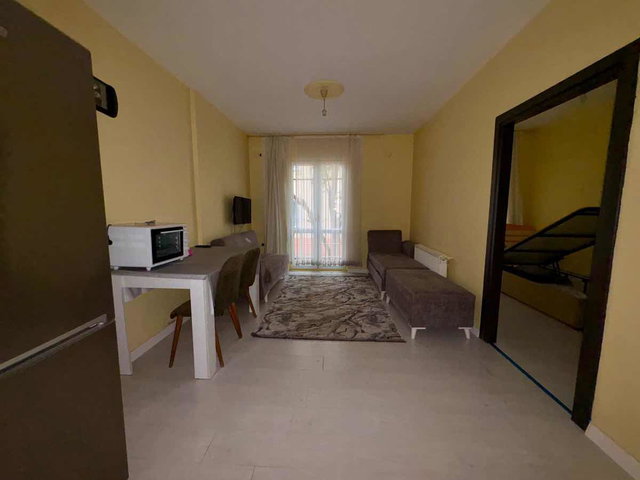 İZMİT YENİŞEHİR MAHALLESİNDE 1+1 EŞYALI KİRALIK DAİRE