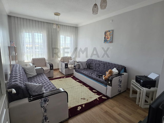 RE/MAX LACİVERT'TEN HINIS'DA SATILIK 2+1 DAİRE