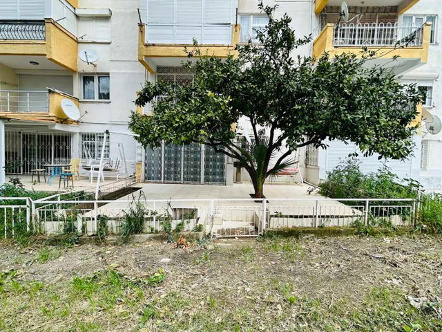 KUŞADASI DAVUTLAR ÖZLEM SİTESİ'NDE 2+1 BAHÇE KATI EŞYALI TEMİZ DAİRE