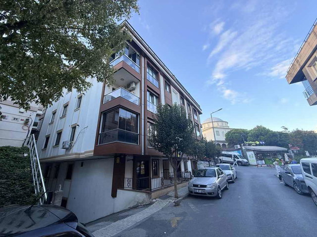 HALİL RIFAT PAŞA’DA 18 M² BAHÇELİ, DÜZ AYAK 1+1 | 65 M² | PARK VE OTOBÜS DURAĞI YANI KİRALIK