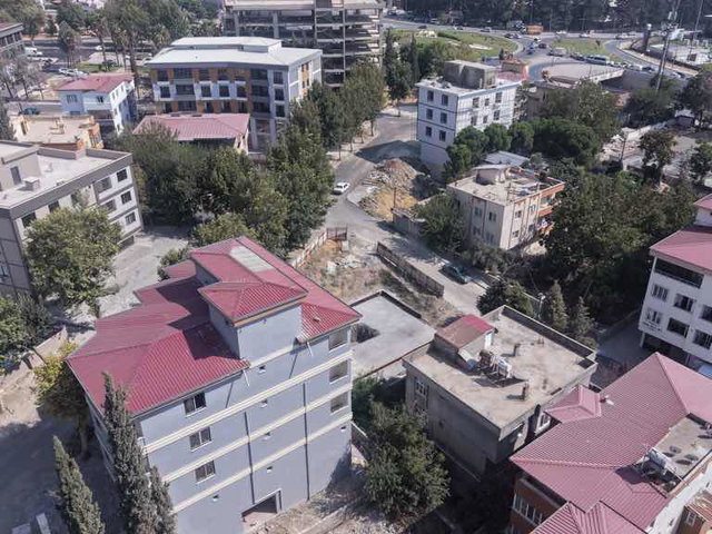 DULKADİROĞLU’NDA 3 KATLI, 9+3 GENİŞ MÜSTAKİL EV | 430 M² BRÜT, BALKONLU