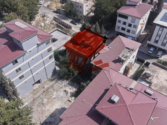 DULKADİROĞLU’NDA 3 KATLI, 9+3 GENİŞ MÜSTAKİL EV | 430 M² BRÜT, BALKONLU
