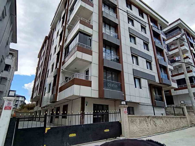 REMAXLAND'DEN ISTASYON MAH. BALKONLU GENIŞ 1+1 KIRALIK DAIRE