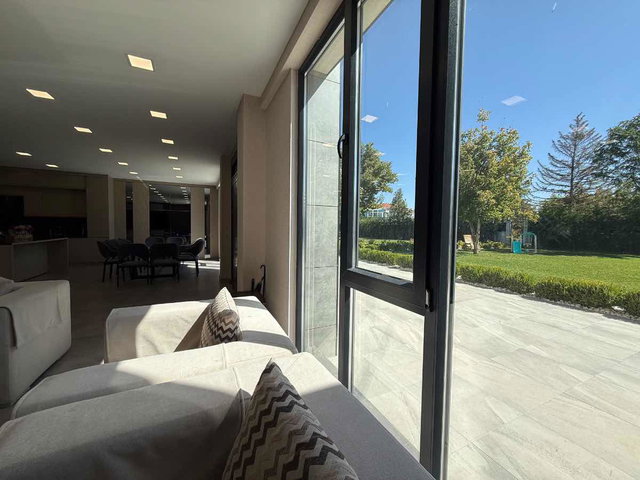 GÖLBAŞI HACIHASANLI'DA PRESTIJLI  MALIKANE VE BUTIK TESISLERE UYGUN ÖZEL MÜLK