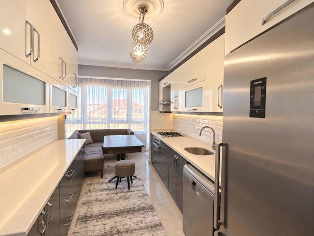 HÜKÜMET KONAĞINA KOMŞU SİTE İÇERİSİNDE SATILIK 4+2 DUBLEX DAİRE