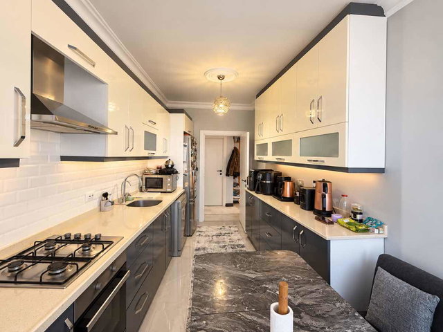 HÜKÜMET KONAĞINA KOMŞU SİTE İÇERİSİNDE SATILIK 4+2 DUBLEX DAİRE