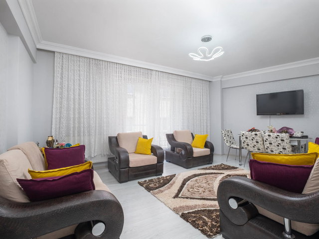 REMAX ADVANTGE'DEN ARAKAT 2+1 TEMIZ DAIRE