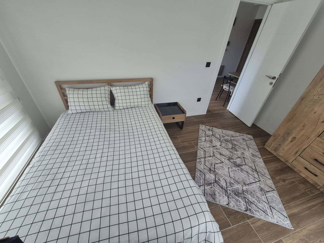 REMAX DREAM'DEN BOĞAZOVA CADDESİNDE EŞYALI SATILIK 1+1 DAİRE