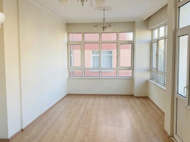 SAMSUN İLKADIM ÇİFTLİK CADDESİ PARALELİNDE KİRALIK 2+1 DAİRE