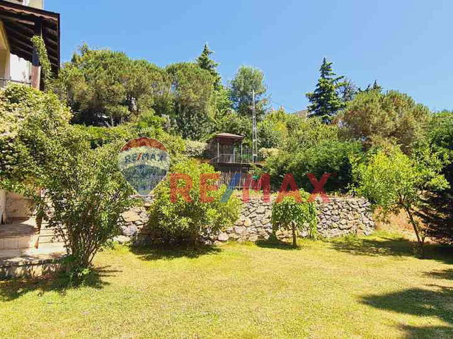 BEYKOZ ÇAVUŞBAŞI SATILIK 1230 M2 ARSA IÇINDE 5+1 TRIPLEKS