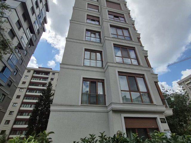ERENKÖY ÇOBAN YILDIZI SOK YENİ BİNADA OTOPARKLI 2+1 KİRALIK DAİRE