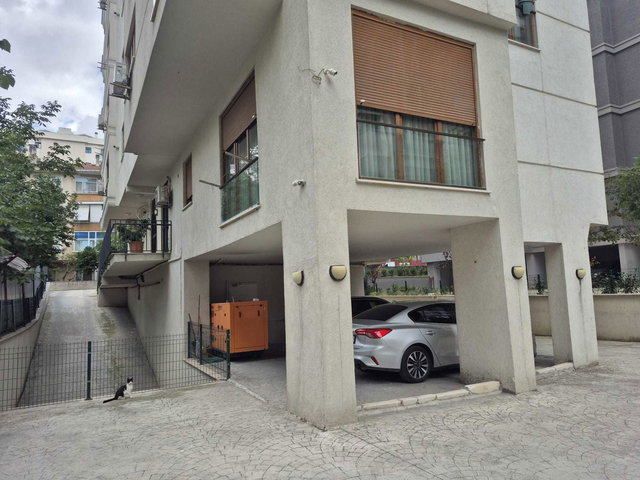 ERENKÖY ÇOBAN YILDIZI SOK YENİ BİNADA OTOPARKLI 2+1 KİRALIK DAİRE