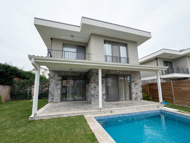 NURGÜL GÖKÇE DEN SAPANCA MY GARDEN SİTESİNDE KİRALIK EŞYALI 4+1 VİLLA