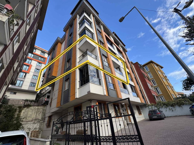 EYÜP ALİBEYKÖY EMNİYETTEPE ASANSÖRLÜ BİNA 110M² 2+1 ANKASTRE MUTFAK ÇİFT BALKON ÇİFT WC ÜÇ CEPHE
