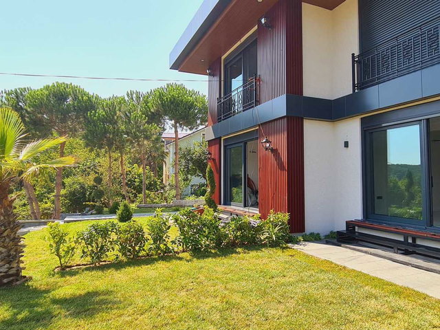 DOĞA MANZARALI, SIFIR KIRALIK 5+1 LÜKS VILLA