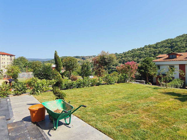 DOĞA MANZARALI, SIFIR KIRALIK 5+1 LÜKS VILLA