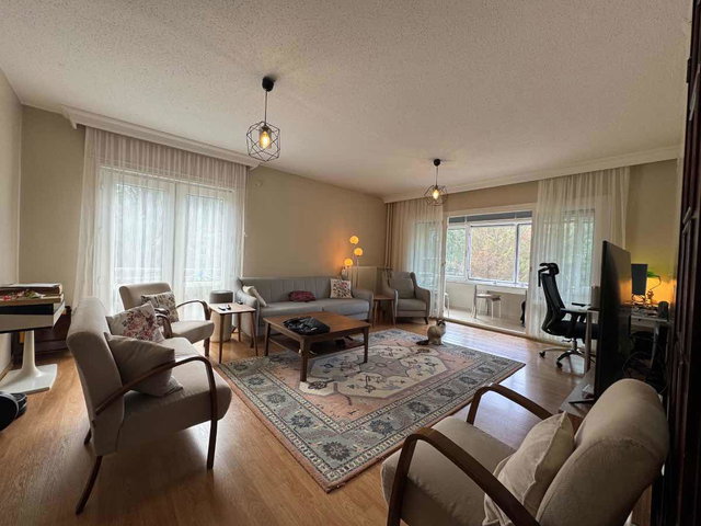 REMAX MAHMUT BEKDEMİR DEN BEYLİKDÜZÜ BİZİMKENT SİTESİ ÜÇ CEPHELİ C TİPİ 3+1