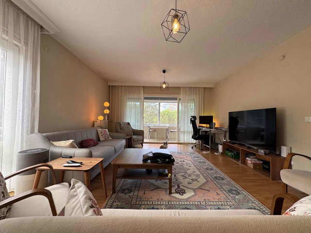 REMAX MAHMUT BEKDEMİR DEN BEYLİKDÜZÜ BİZİMKENT SİTESİ ÜÇ CEPHELİ C TİPİ 3+1