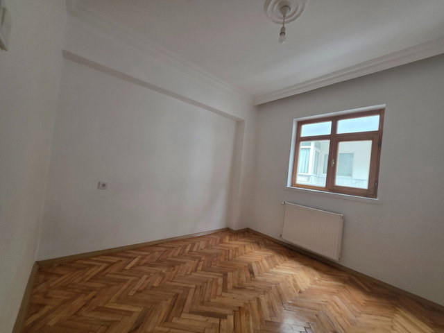 KEÇİÖREN 19 MAYIS MAH.’DE 3+1 110 M² BRÜT  2. KAT BALKONLU |KREDİYE UYGUN