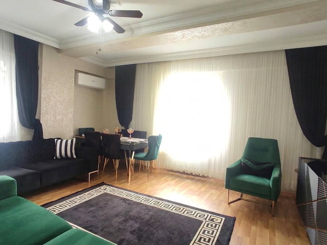 ESENYURT İNÖNÜ MAHALLESİ’NDE 3+1 | 125 M² | 2. KAT | GENİŞ ARSA PAYLI BAKIMLI SATILIK ARAKAT DAİRE