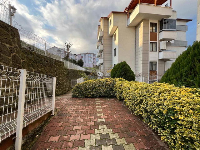 REMAXÇAKRA ÖMER ONAYCI'DAN TOPÇULARDA SITE İÇI 3+1 BAHÇE DUBLEKS