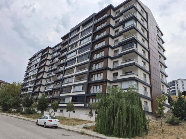 RE/MAX DEĞİŞİMDEN CUMHURİYET TOKİLERDE SATILIK, 3+1, ARA KAT DAİRE