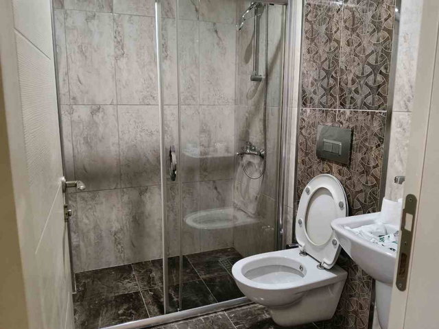 KUZEY TERMİNAL CİVARINDA KİRALIK 3+1 EŞYALI DAİRE 3.KAT 120M2 EBEVEYN BANYOLU