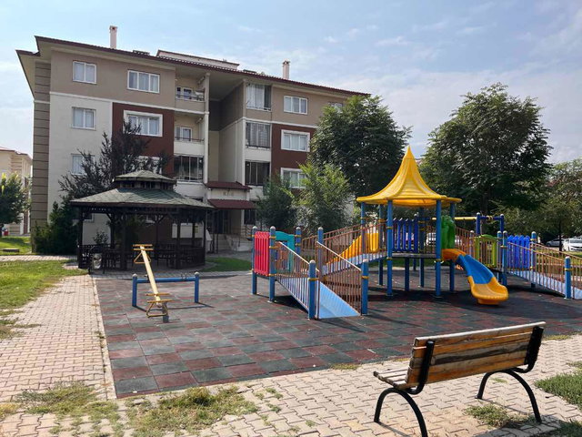 ERZİNCAN TAKSİM TOKİ’DE SİTE İÇERİSİNDE 3+1 KİRALIK DAİRE