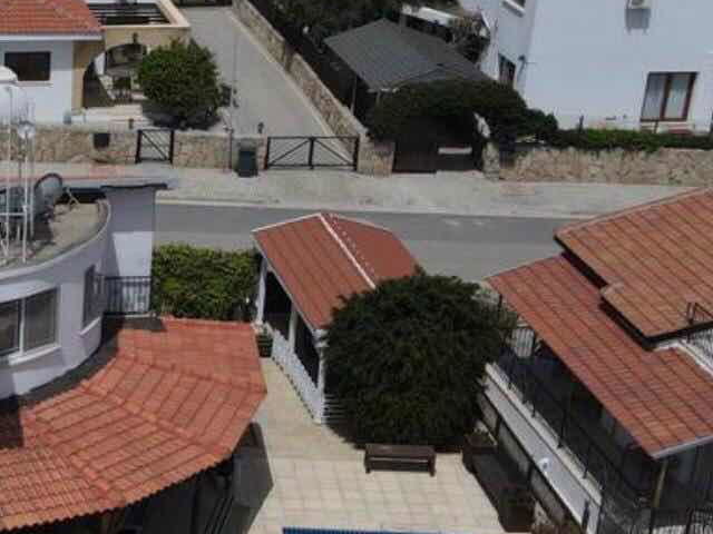 DENIZE YÜRÜME MESAFESINDE 4+1 VILLA