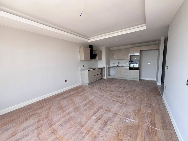 REMAX LEVEL'DAN ADRES ANKARA'DA HASTANE CEPHE 2+1 KİRALIK DAİRE