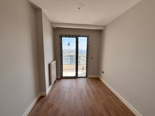 REMAX LEVEL'DAN ADRES ANKARA'DA HASTANE CEPHE 2+1 KİRALIK DAİRE