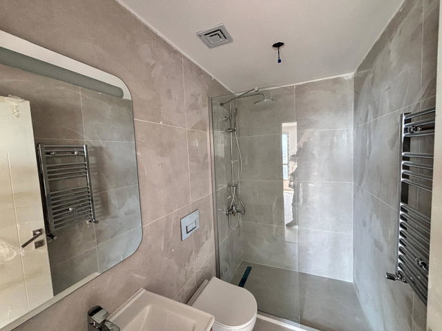 REMAX LEVEL'DAN ADRES ANKARA'DA HASTANE CEPHE 2+1 KİRALIK DAİRE