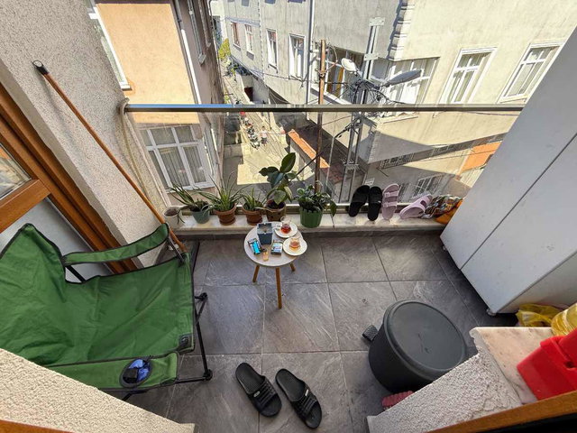 BEYOĞLU ÖRNEKTEPE’DE 150 M² BRÜT 2+2 ÇATI KATI DAİRE | BALKONLU