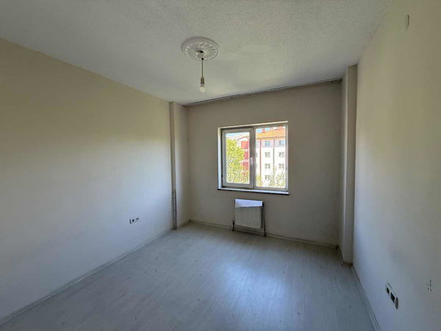 REMAX DEM'DEN ÇARŞI TOKİDE KİRALIK DAİRE
