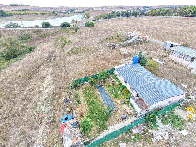 SATILIK 390 M2 ARSA İÇİNDE YENİ 100 M2 MÜSTAKİL EV